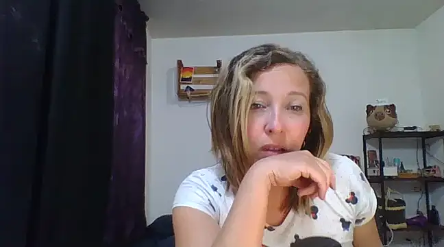 charlott ponce online show from January 22, 2025, 2:26 am