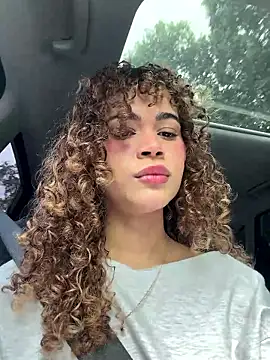 Lianh Benett online show from February 19, 2026, 2:13 pm