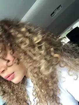 Lianh Benett online show from February 20, 2026, 2:39 pm