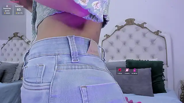 Snapshot of lexa_25_ chatting on November 13, 2025, 11:42 am lexa 25 online show from November 13, 2025, 11:42 am