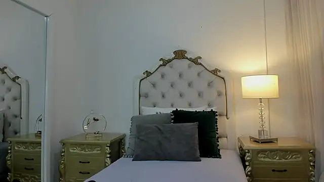 Snapshot of lexa_25_ chatting on December 16, 2025, 11:59 am lexa 25 online show from December 16, 2025, 11:59 am