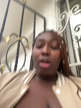 emilyrojas online show from October 8, 2025, 11:08 am