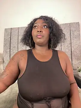 emilyrojas online show from October 13, 2025, 12:27 pm