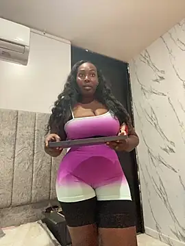 emilyrojas online show from April 12, 2026, 12:21 pm