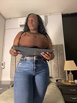 emilyrojas online show from April 13, 2026, 1:16 pm