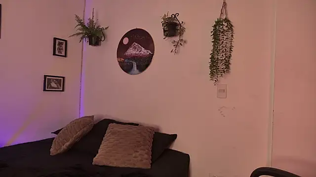 Snapshot of MegganCarter chatting on February 8, 2026, 11:08 pm MegganCarter online show from February 8, 2026, 11:08 pm