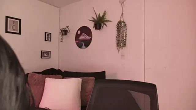 Snapshot of MegganCarter chatting on February 11, 2026, 12:15 am MegganCarter online show from February 11, 2026, 12:15 am