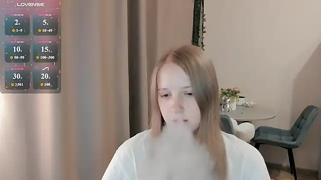 Snapshot of Alyaley chatting on July 18, 2026, 8:01 pm Alyaley online show from July 18, 2026, 8:01 pm