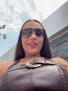 Syka0001 online show from April 29, 2026, 9:46 am