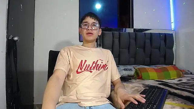 Snapshot of Mr_daren_ chatting on January 31, 2025, 6:03 pm Mr daren online show from January 31, 2025, 6:03 pm