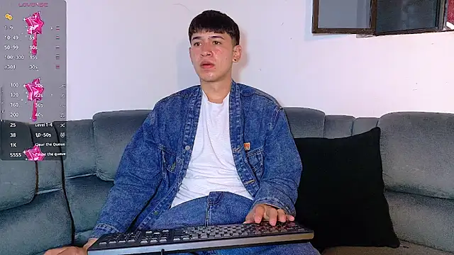 Mr daren  online show from November 24, 2025, 7:13 pm