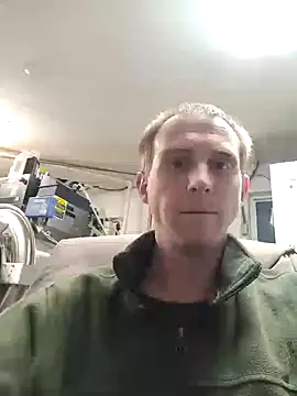 Snapshot of Firechroch7 chatting on March 17, 2025, 4:29 am Firechroch7 online show from March 17, 2025, 4:29 am