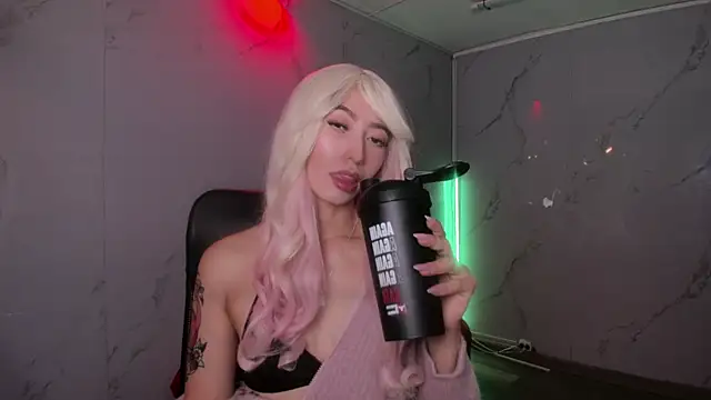 LilithCooperr  online show from March 28, 2026, 3:28 am