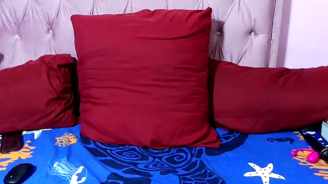 SweetMellowX1 online show from October 27, 2025, 6:34 pm