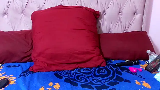 SweetMellowX1 online show from November 22, 2025, 6:34 am