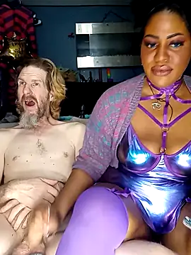 Snapshot of AmazonianMistress chatting on February 1, 2026, 1:37 am AmazonianMistress online show from February 1, 2026, 1:37 am