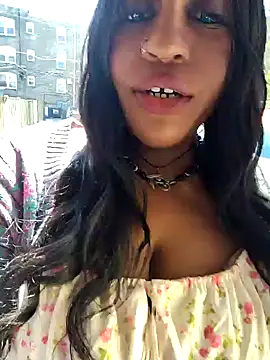 Snapshot of AmazonianMistress chatting on April 5, 2026, 6:27 pm AmazonianMistress online show from April 5, 2026, 6:27 pm