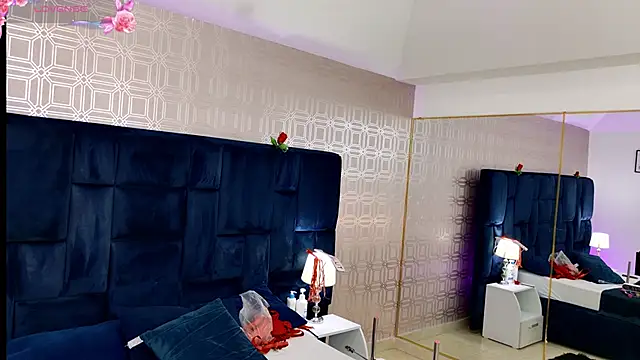 AnyLeonhard online show from September 21, 2025, 7:15 pm