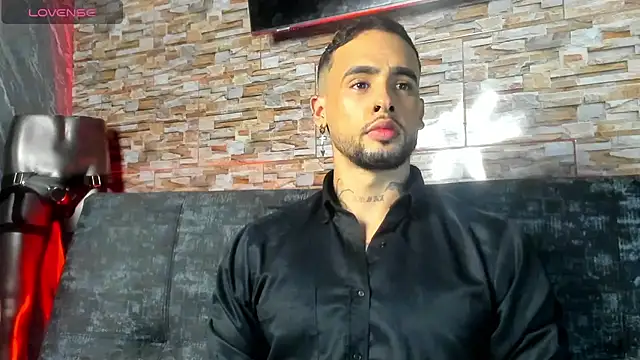 Snapshot of Seth_Owner chatting on June 17, 2026, 1:52 am Seth Owner online show from June 17, 2026, 1:52 am