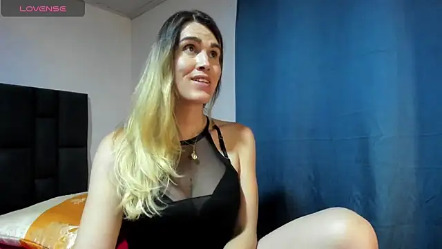 Snapshot of Aurora_doll23 chatting on October 31, 2025, 11:06 pm Aurora doll23 online show from October 31, 2025, 11:06 pm