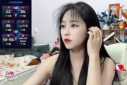  LLisa  online show from January 1, 2025, 6:49 pm