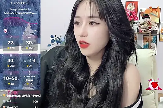  LLisa  online show from January 13, 2025, 10:24 pm