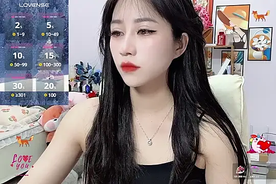  LLisa  online show from February 17, 2025, 9:19 pm