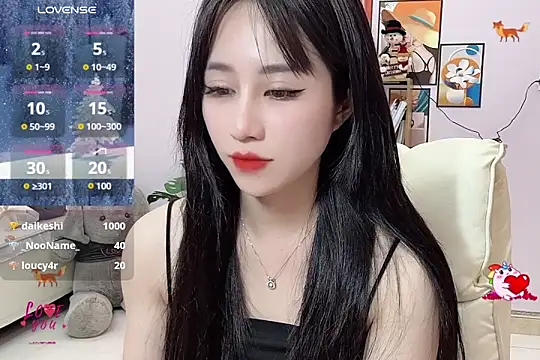  LLisa  online show from February 19, 2025, 9:36 pm