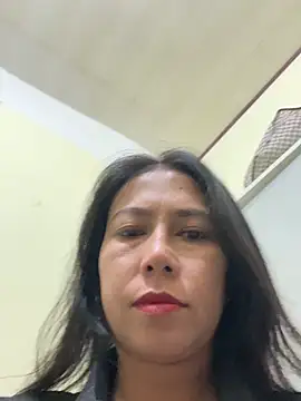 Snapshot of 2HotAsain4u chatting on February 2, 2026, 10:41 pm 2HotAsain4u online show from February 2, 2026, 10:41 pm