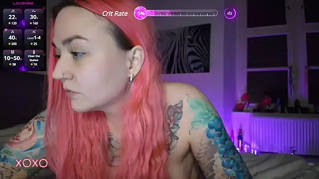 Snapshot of PinkHurricaneOfficial chatting on March 1, 2025, 10:53 pm PinkHurricaneOfficial online show from March 1, 2025, 10:53 pm