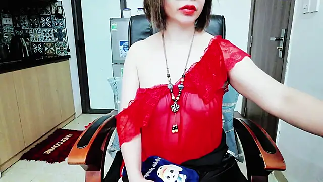 Miu-Le online show from November 22, 2025, 6:51 pm