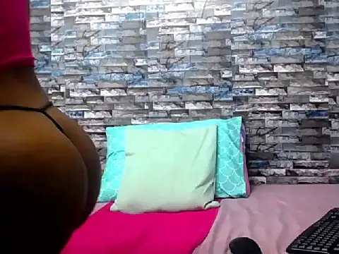 Snapshot of Amazingboodie chatting on December 5, 2024, 12:19 am Amazingboodie online show from December 5, 2024, 12:19 am