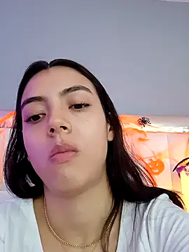 Snapshot of Julie_Bennet chatting on October 23, 2025, 3:50 am Julie Bennet online show from October 23, 2025, 3:50 am