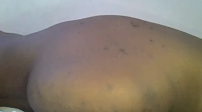 Snapshot of weusi12wetu chatting on March 8, 2025, 1:57 pm weusi12wetu online show from March 8, 2025, 1:57 pm