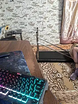  Kitti  online show from February 25, 2025, 10:07 pm