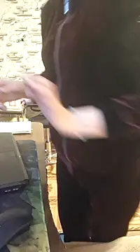  Kitti  online show from March 13, 2025, 9:59 pm