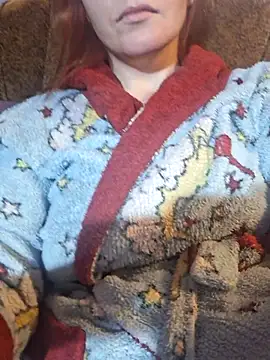 Snapshot of _Kitti_ chatting on February 6, 2026, 8:34 pm Kitti online show from February 6, 2026, 8:34 pm