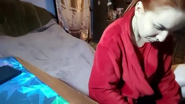 Snapshot of _Kitti_ chatting on February 12, 2026, 7:42 pm Kitti online show from February 12, 2026, 7:42 pm