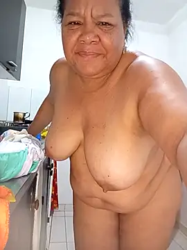 Snapshot of Shanttal0272 chatting on February 19, 2026, 1:18 pm Shanttal0272 online show from February 19, 2026, 1:18 pm