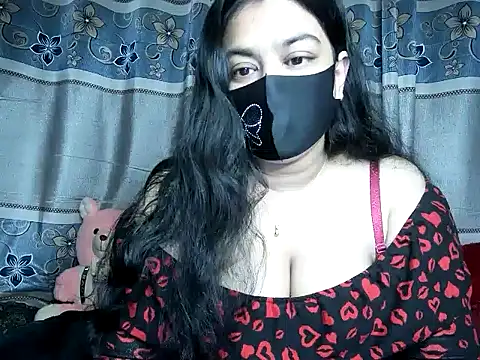 A-sweetgirl online show from January 15, 2025, 4:43 pm