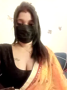 Snapshot of Beauty-khan chatting on December 20, 2025, 7:43 pm Beauty-khan online show from December 20, 2025, 7:43 pm