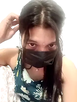 Snapshot of Beauty-khan chatting on February 5, 2026, 10:42 am Beauty-khan online show from February 5, 2026, 10:42 am