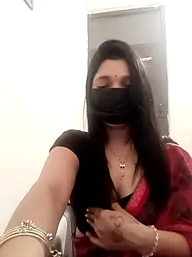 Snapshot of Beauty-khan chatting on February 14, 2026, 5:43 pm Beauty-khan online show from February 14, 2026, 5:43 pm