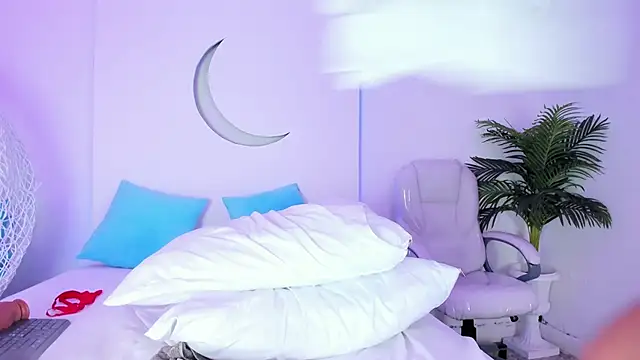 Snapshot of MiaCollson chatting on March 4, 2025, 8:27 pm MiaCollson online show from March 4, 2025, 8:27 pm