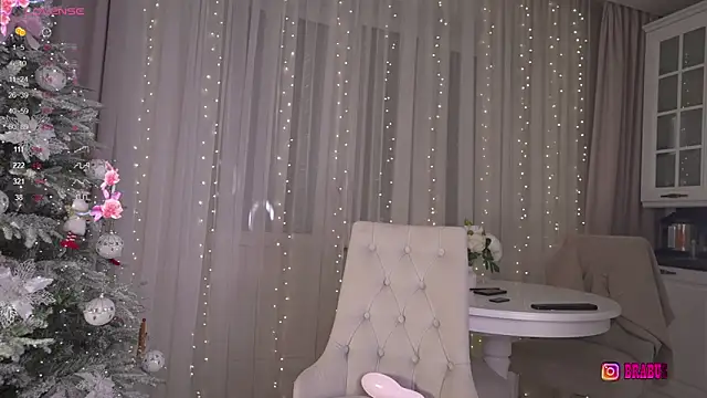 Snapshot of _Moon__Shine_ chatting on January 15, 2026, 12:37 am Moon Shine online show from January 15, 2026, 12:37 am