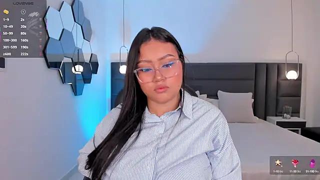 Snapshot of AmberLewis_ chatting on October 16, 2025, 2:56 am AmberLewis online show from October 16, 2025, 2:56 am