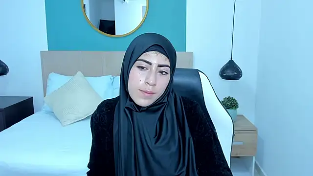 chaymae nah  online show from January 9, 2025, 12:09 pm