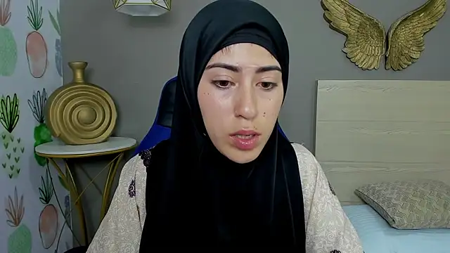 Snapshot of chaymae_nah_ chatting on January 15, 2025, 5:19 am chaymae nah online show from January 15, 2025, 5:19 am