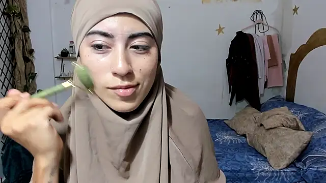 Snapshot of chaymae_nah_ chatting on September 23, 2025, 10:46 pm chaymae nah online show from September 23, 2025, 10:46 pm