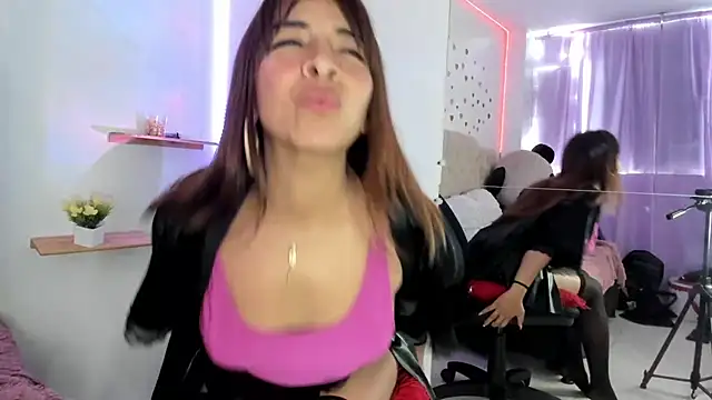 ameliefederline11 online show from April 29, 2026, 5:30 pm